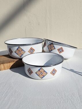 White Enamel Nesting Bowls with Decorative Tile Motif - Set of 3